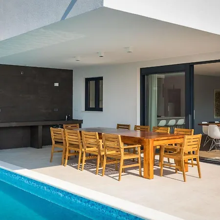 Adria Blue Villa *